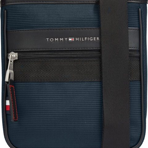 AM0AM07264DW5_F-lowres