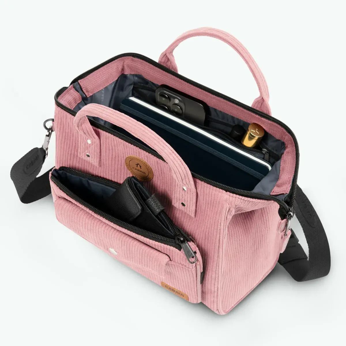 imgi_3422_TDM_W24_ADV_CROSSBODY_GOLD_COAST_3667022013820_05_a8310bf8-a22a-48c9-bd15-a518e918bff3